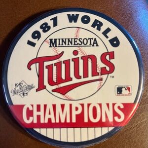 Minnesota Twins 1987 World Champions Souvenir Pin